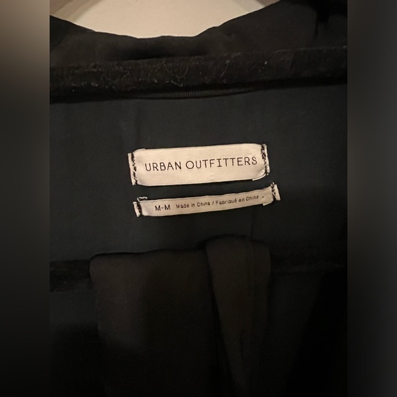 Urban Outfitters Black Bezel Wrap Front Short Sleeve Jumpsuit M - Picture 3 of 6